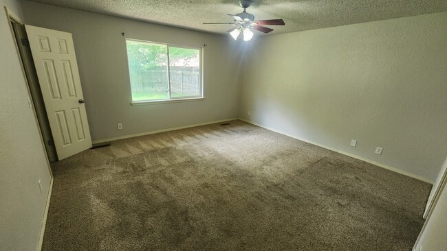 Building Photo - 2508 W Dallas Ct