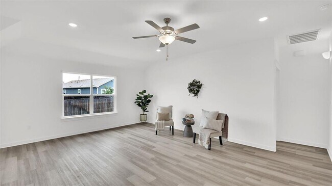 Building Photo - 15500 Pewter Luster Cv