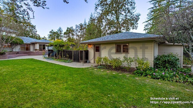 Building Photo - 16000 Greenwood Rd