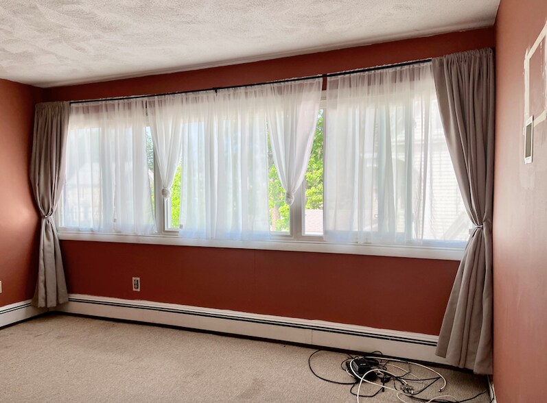 Bed room 1 - 113 Walnut St