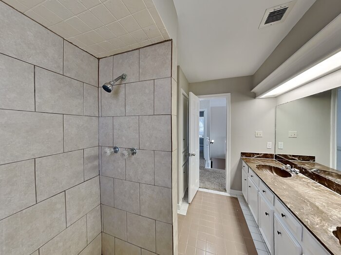 Building Photo - 1906 Tucumcari Dr