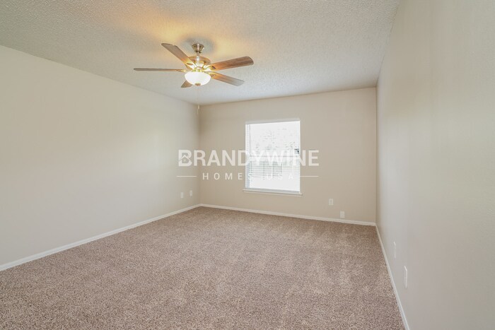 Building Photo - 3159 Wavering Ln