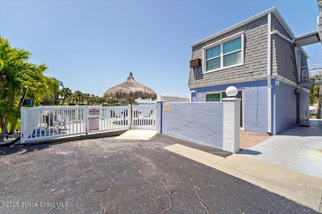 Building Photo - 390 W Cocoa Beach Causeway