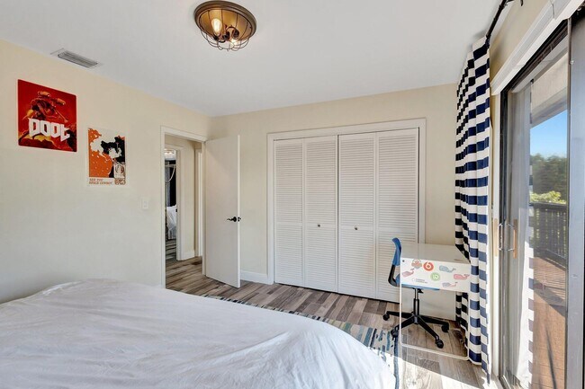 Building Photo - 5446 Reynolds Rd