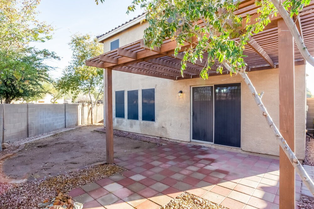 Building Photo - 2809 E Cherry Hills Dr