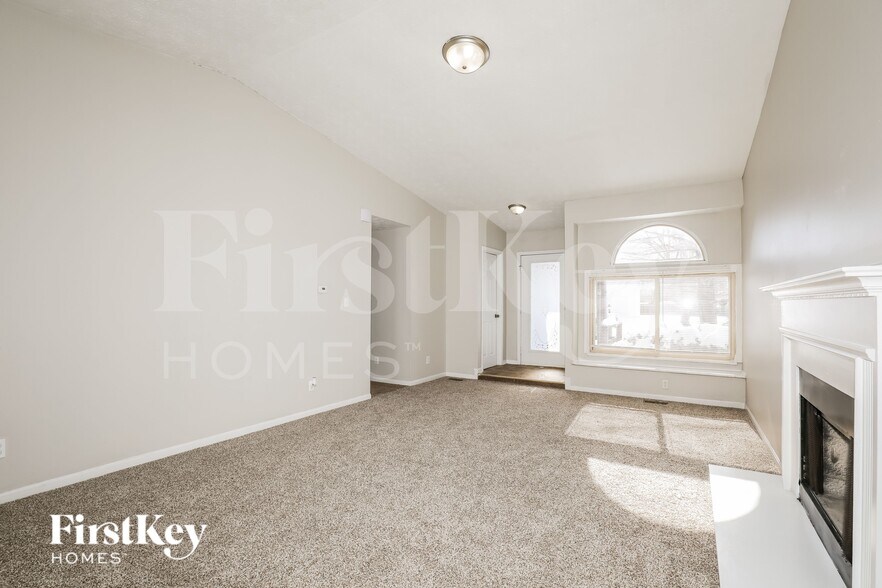 Building Photo - 3961 Bonn Dr