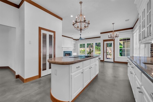Building Photo - 106 N Floral Leaf Cir