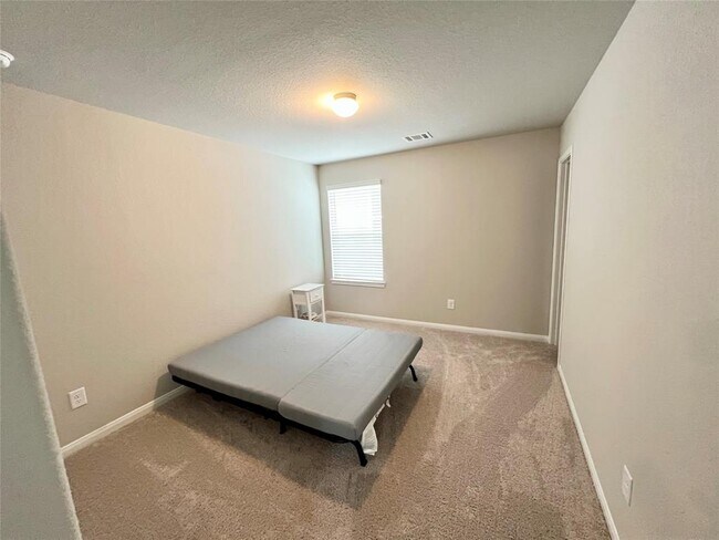 Building Photo - 14044 Paddlefish Dr