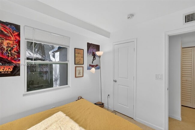 Building Photo - 3676 Oak Ave