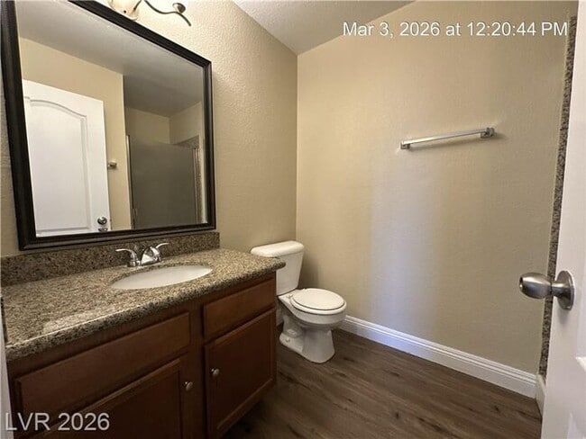 Building Photo - Adorable condo with great usage of space