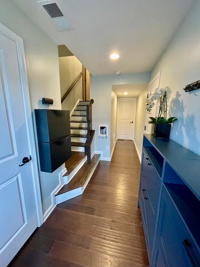 Building Photo - 7842 Wistar Woods Pl