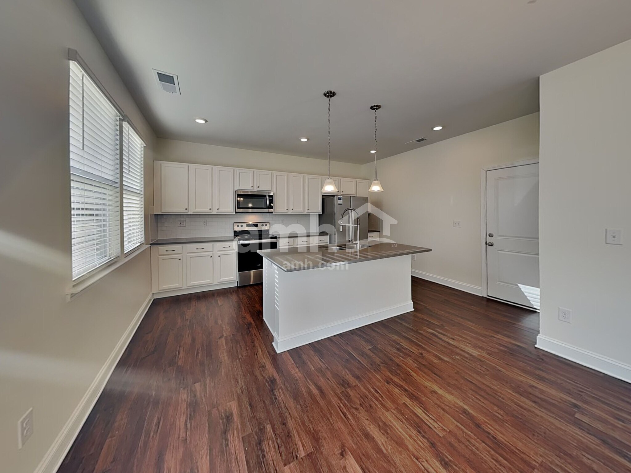 Building Photo - 7022 Garrett Ct