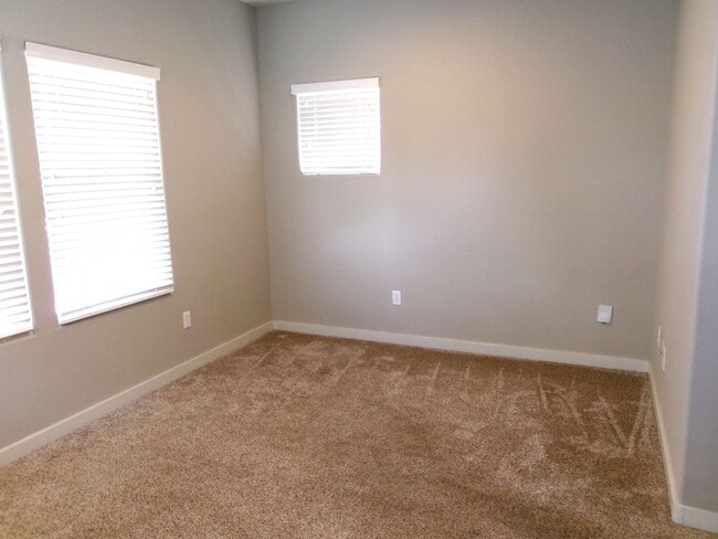 Building Photo - 2 Bedroom, 2 Bath at The Front Street Bungalows