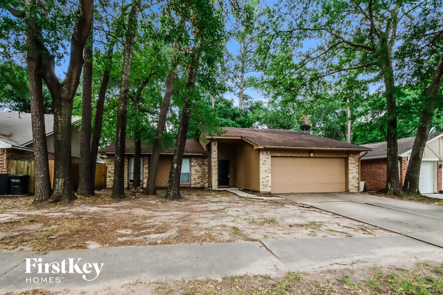 Building Photo - 2702 Forestbrook Dr