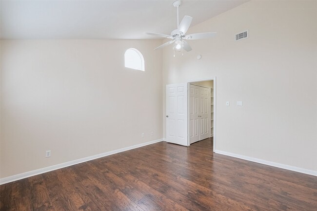 Building Photo - 3500 Tangle Brush Dr