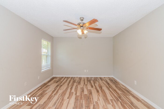 Building Photo - 9759 Redbird Creek Dr