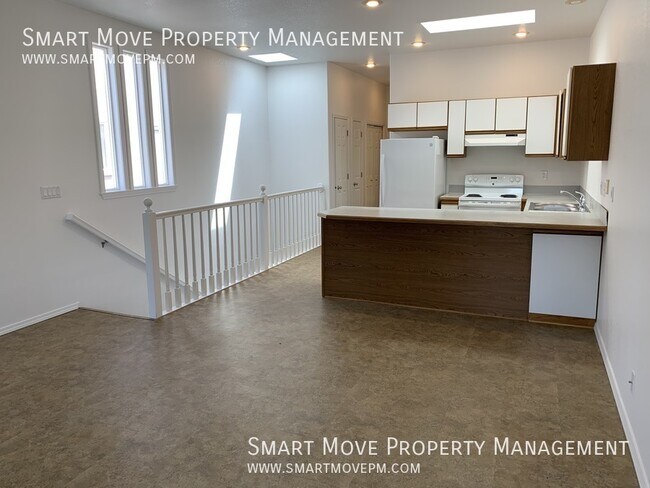 Building Photo - 222 Straughan-