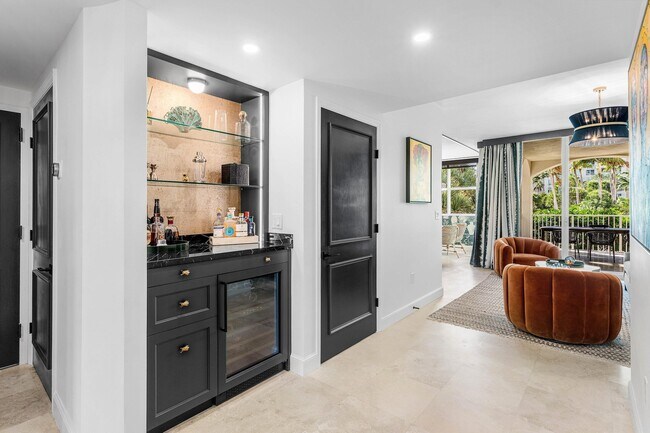 Building Photo - 3700 S Ocean Blvd