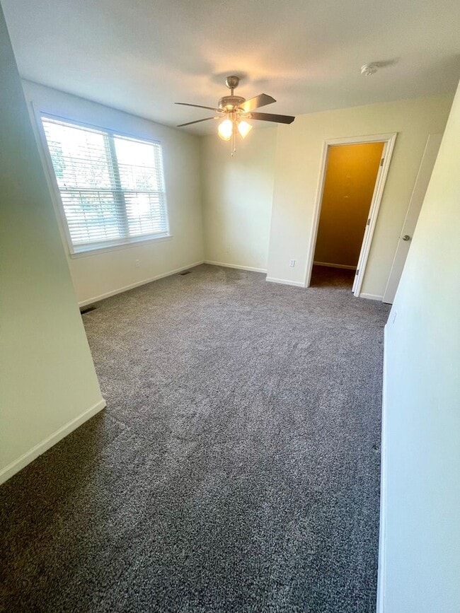 Building Photo - 208 Port Way