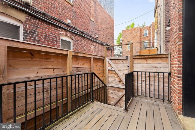 Building Photo - 1808 S St NW