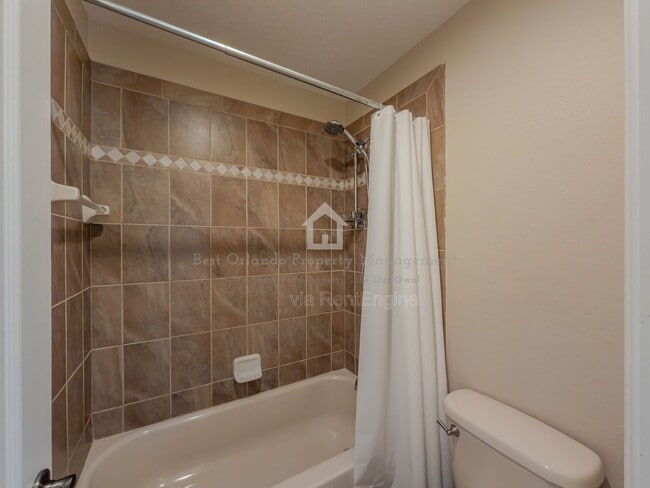 Building Photo - 5109 Legacy Oaks Dr