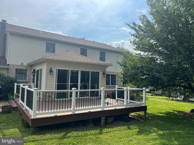 Building Photo - 7313 Coventry Dr