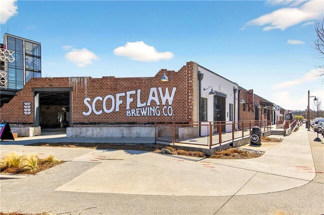 Building Photo - 1338 Booth Ave NW