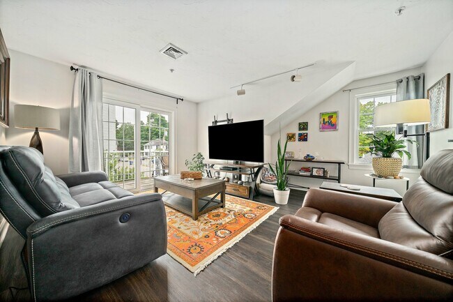 Building Photo - 24 Wall St