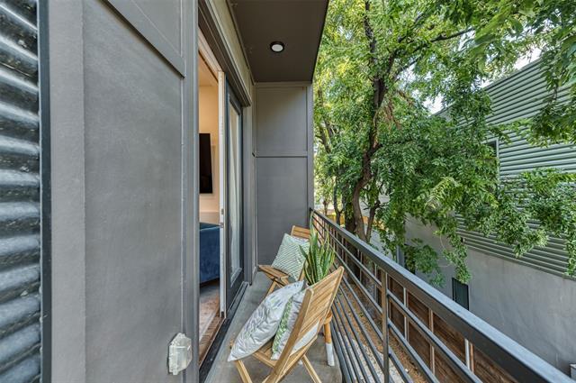 Building Photo - 4205 Roseland Ave