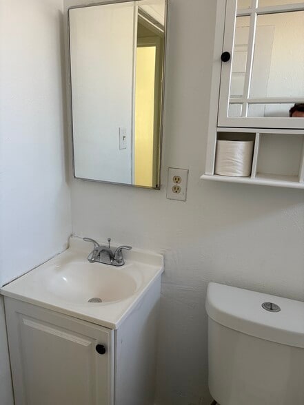 Building Photo - 1239 W Avenue H15