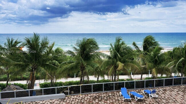 Building Photo - 6039 Collins Ave
