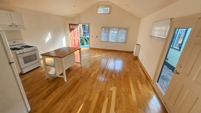 Building Photo - 437 Altair Pl