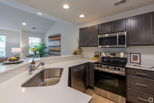 Building Photo - Chesterfield Lease - Save $200 per Month! 2 Bedroom, 2 Bath, Att 2-Car Garage. New Construction!