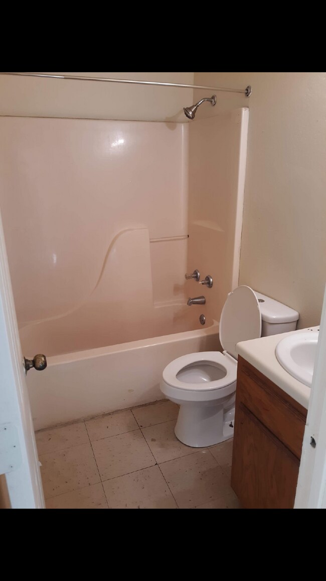 Building Photo - "Charming 2-Bedroom Retreat in Bono – Cozy 710 Sq. Ft. Apartment Awaits!"