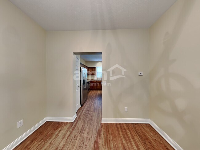 Building Photo - 270 Huntington Dr