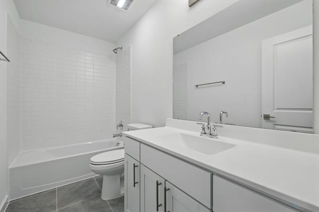Building Photo - 2238 Maple Rdg Dr