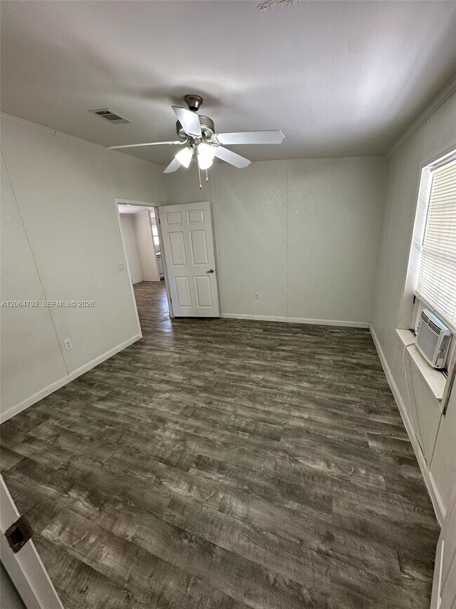 Building Photo - 11832 Leeward Pl