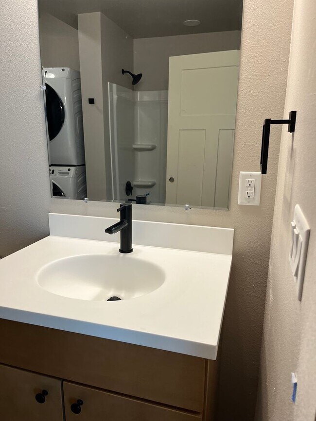 Building Photo - Beautiful, Cozy, Brand New Studio near CSU