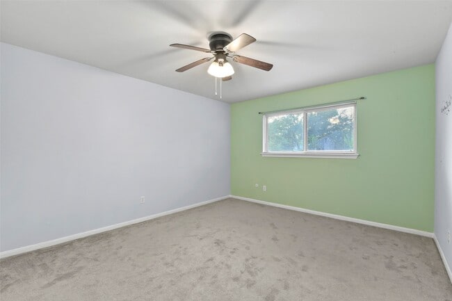 Building Photo - 3838 Glenheather Dr