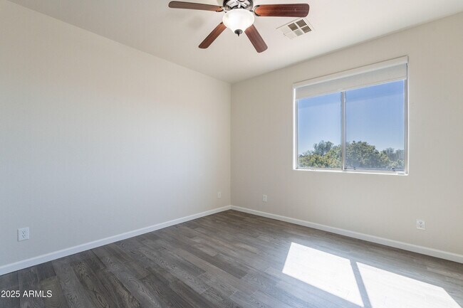 Building Photo - 12307 W Villa Hermosa