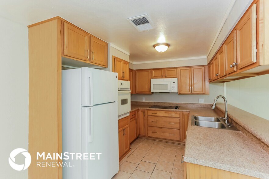 Building Photo - 2513 Mardell Dr