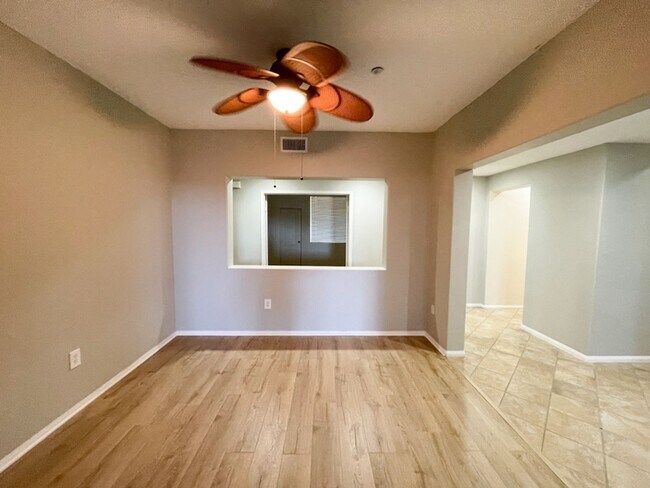 Building Photo - Beautiful first floor condo in Ocean Point...