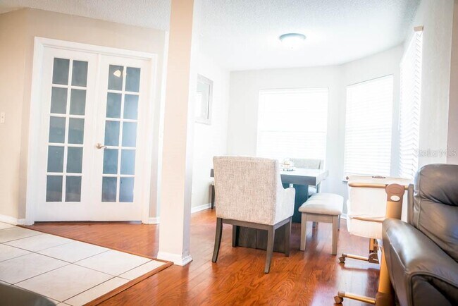 Building Photo - 605 Youngstown Pkwy