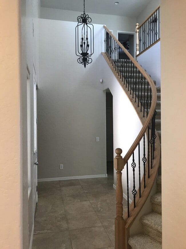 Building Photo - 4 Bedroom Home in Silverstone Coming Soon!