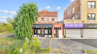 Building Photo - 2580 Main St