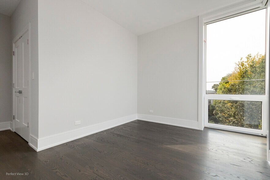 Building Photo - 2409 W Berenice Ave