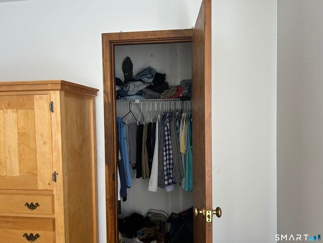 Building Photo - 17 Eagle Rock Cir