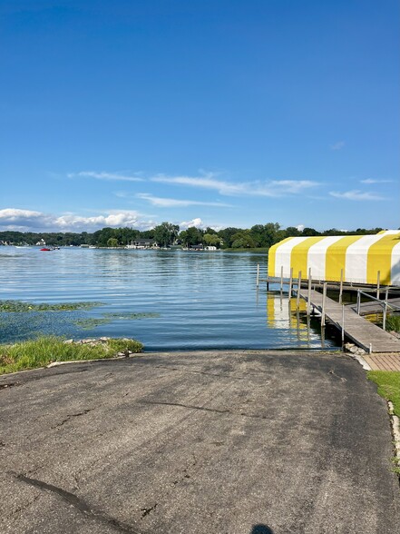 Private boat launch - 5420 Three Points Blvd