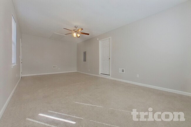 Building Photo - 108 Woodlands Village Dr