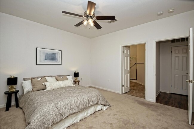 Building Photo - 112 Bluebell Dr